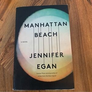 📚2/$12📚 Novel Manhattan Beach by Jennifer Egan